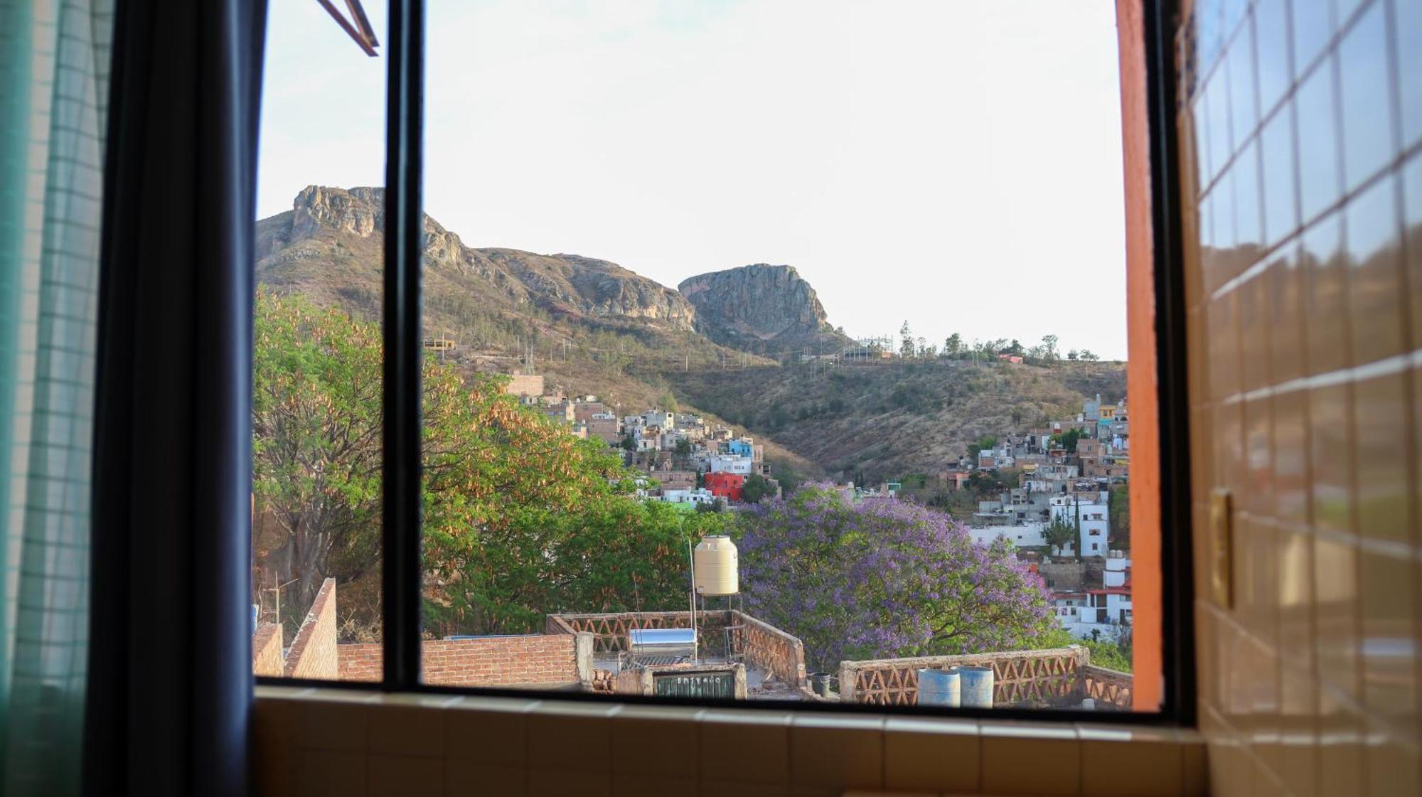 Posada La Mora - Hospedaje Panoramico กัวนาฮัวโต ภายนอก รูปภาพ