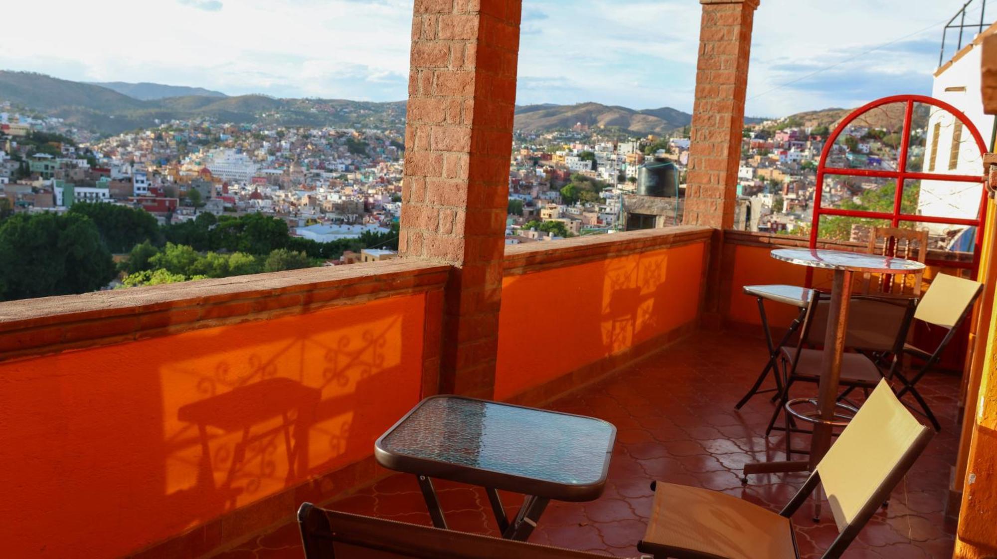 Posada La Mora - Hospedaje Panoramico กัวนาฮัวโต ภายนอก รูปภาพ